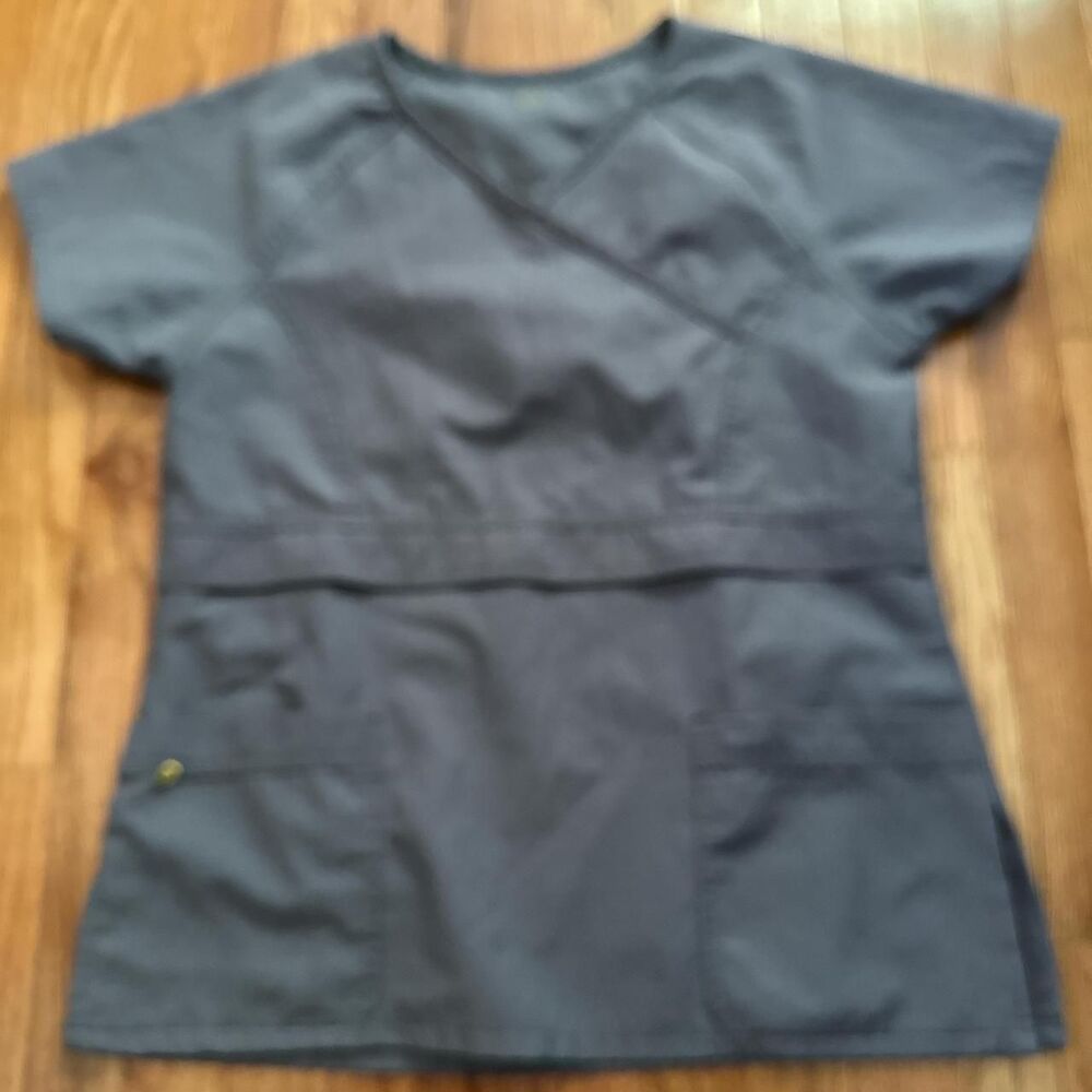 Wink Women's Grey Scrubs Size Medium